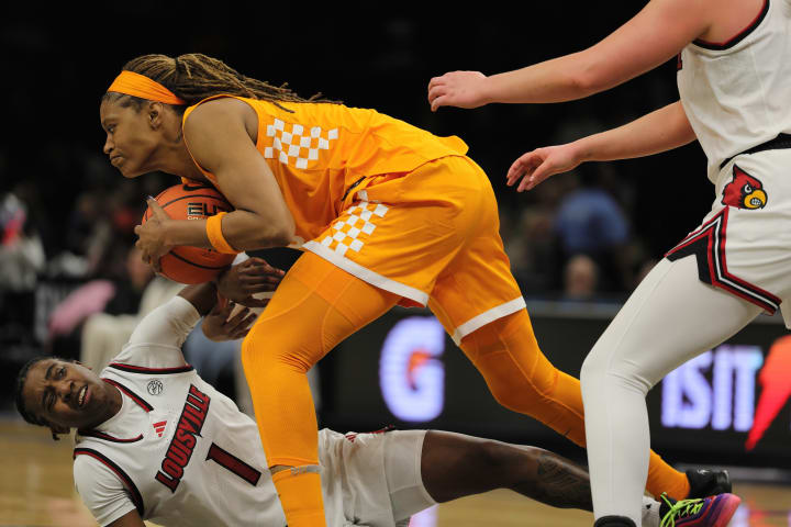 Unmetered Tennessee vs Louisville - Women's Championship Classic - 12.20.25 Photography